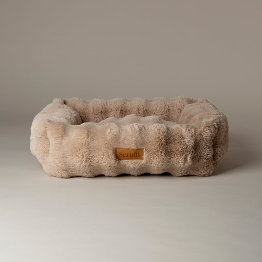 Scruffs - Alpine Box Bed - Champagne, Maat: L - 75 x 60 x 18 cm - Hondenbuggyspecialist.nl